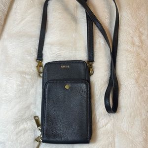 Fossil crossbody wallet